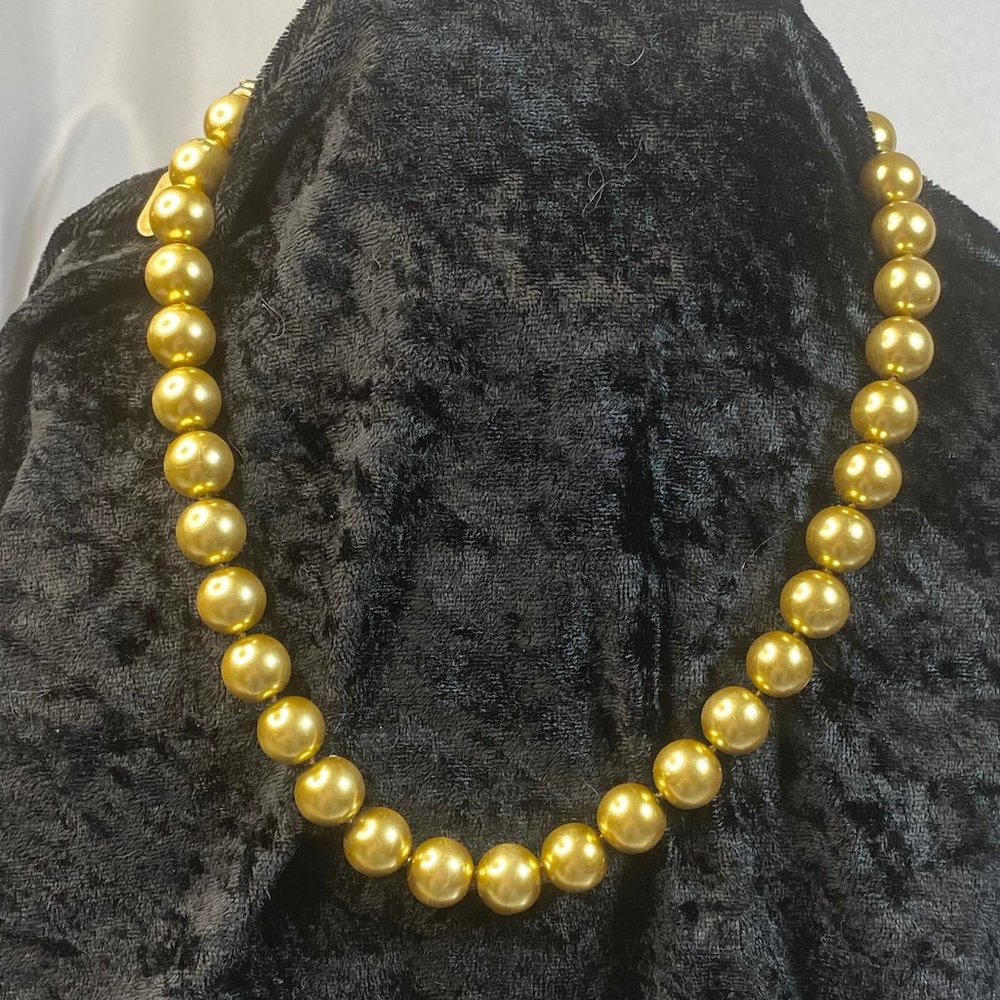 Kissaka Faux Pearls 17-20 inches Gold Toned Lobster Claw Clasp